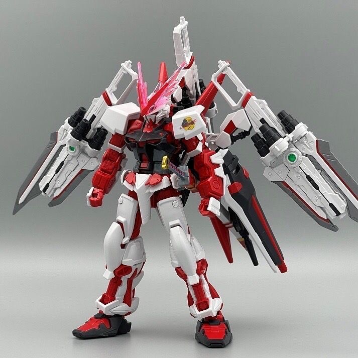 Model Kit Gundam - Kit de Montaje Astray Red Frame