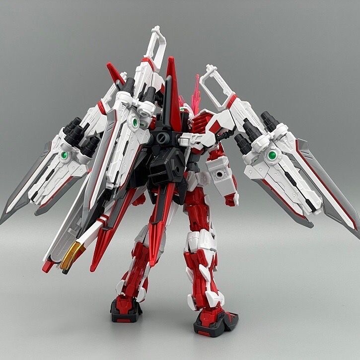 Kit de Montaje Astray Red Fram - Model Kit Gundam reseña y precio