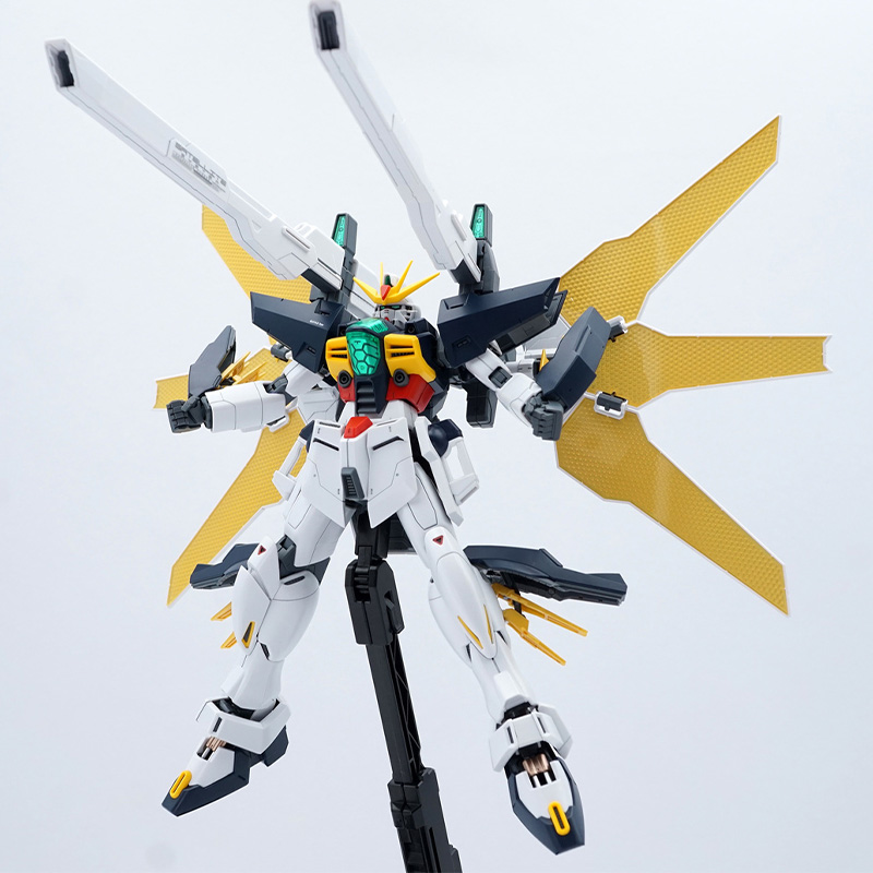 Kit de Modelo Bandai MG 1/100  - Model Kit Gundam reseña y precio