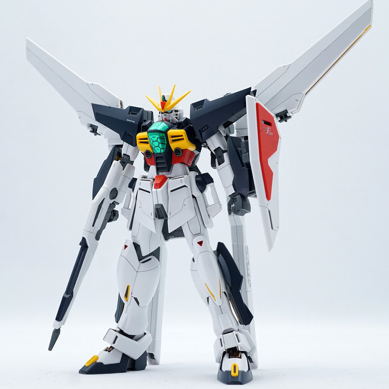 Kit de Modelo Bandai MG 1/100  - Model Kit Gundam reseña y precio